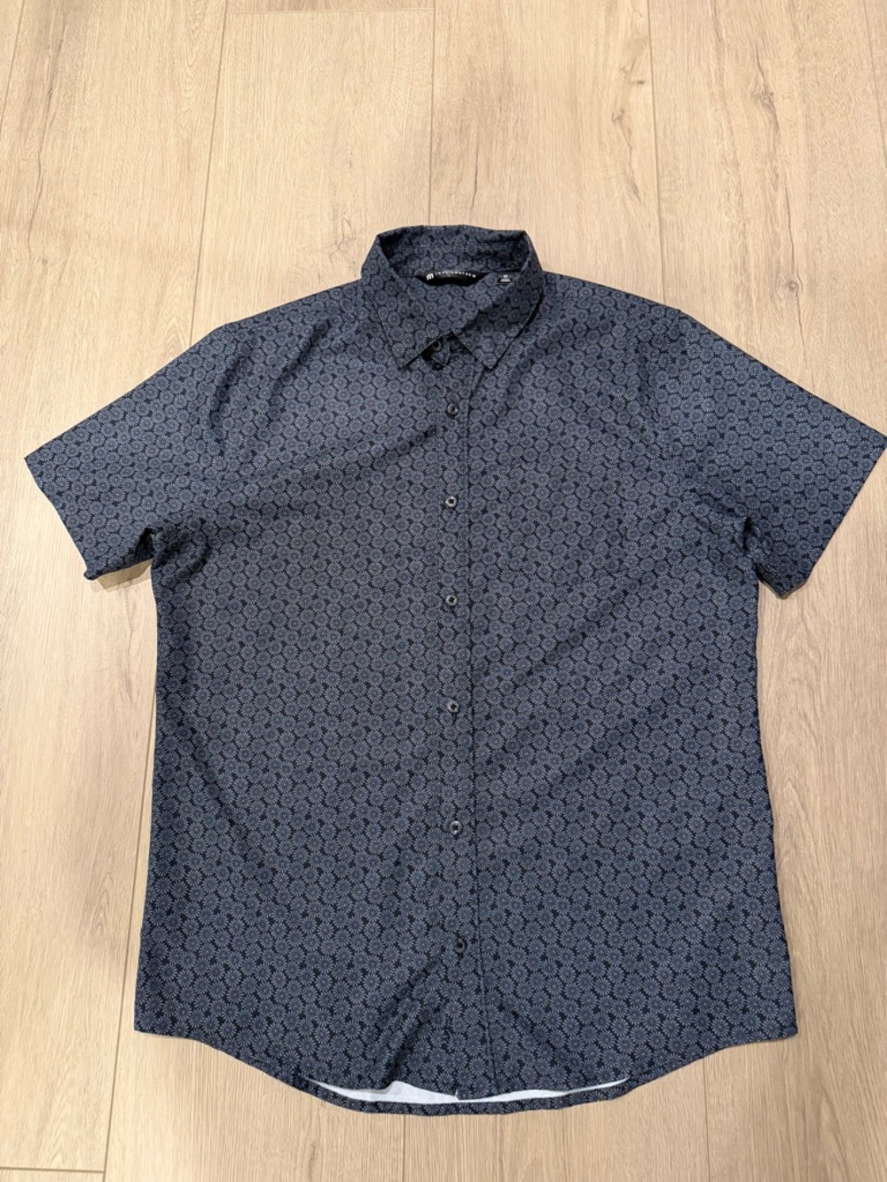 Travis Mathew Men's Navy floral pattern Short-Sleeve Button-Up Shirt